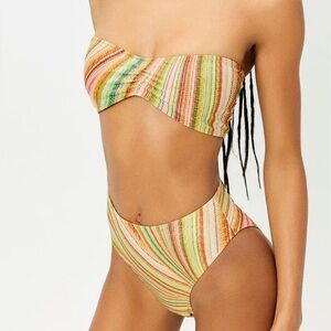 Frankie's Bikinis Set